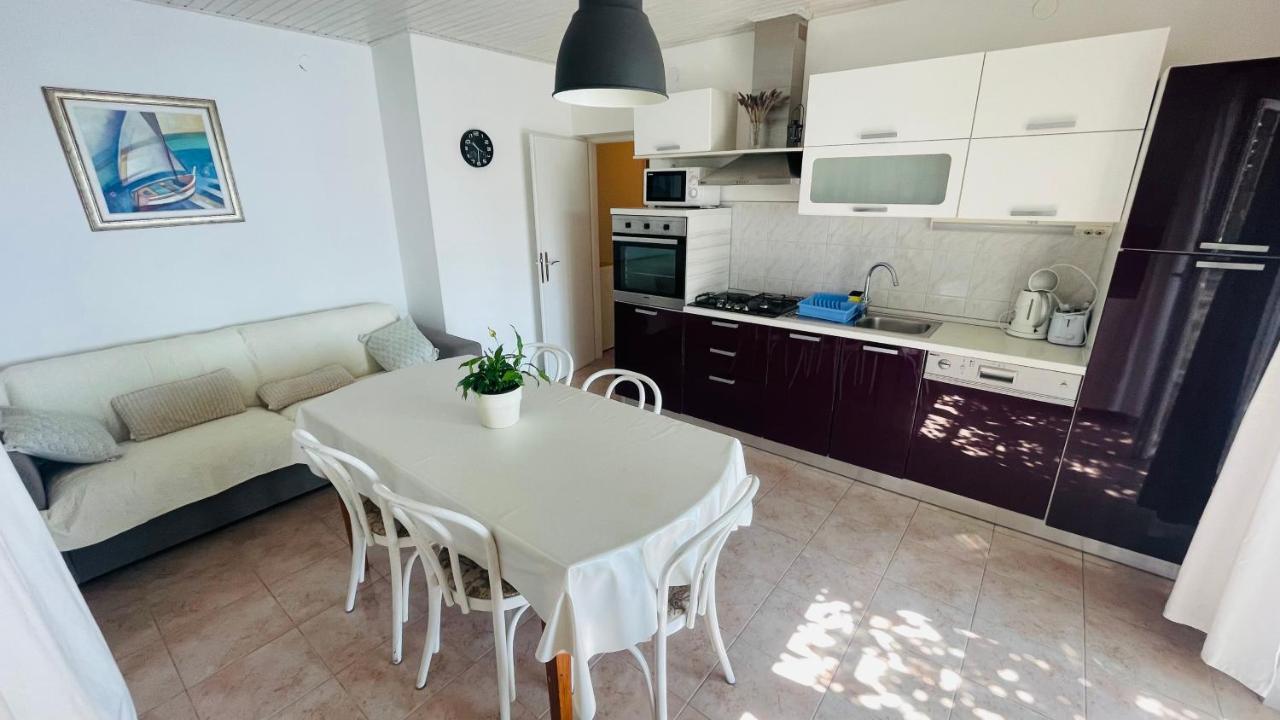 לומבארדה Apartments Danijela מראה חיצוני תמונה